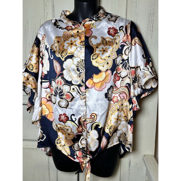 Chico’s Button Up Tie Front Satin Ruffle Sleeves Blouse Sz 1.5 - Picture 2 of 9